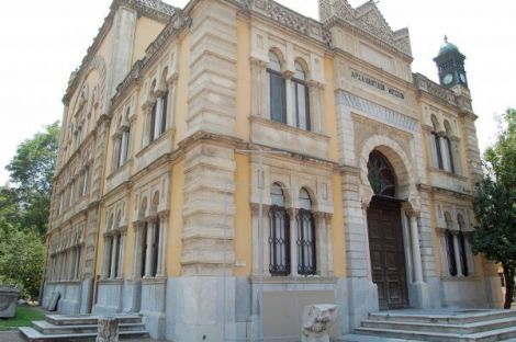 ΓΕΝΙ ΤΖΑΜΙ